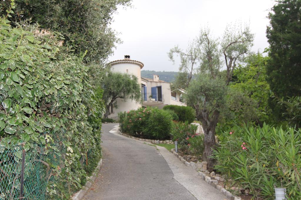 Chambre d'Hôtes La Tourrette Tourrettes-sur-Loup Exterior foto